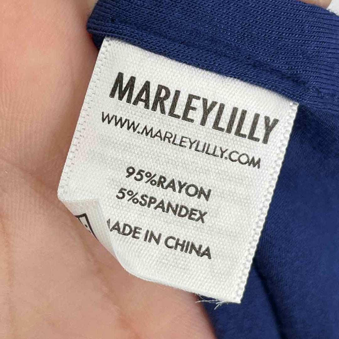 Size L/XL Navy Shirt