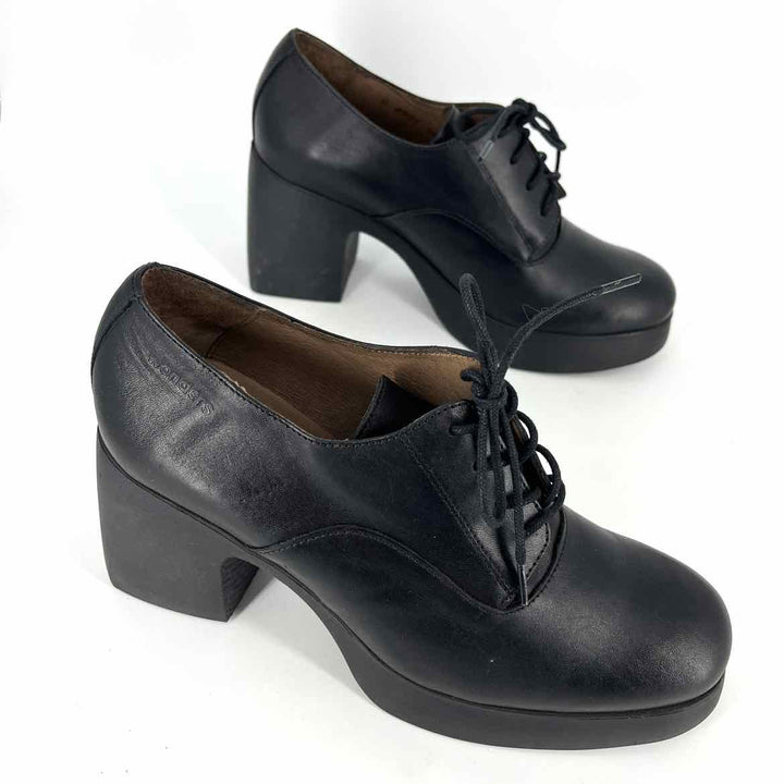 Shoe Size 39 Black Leather Pumps