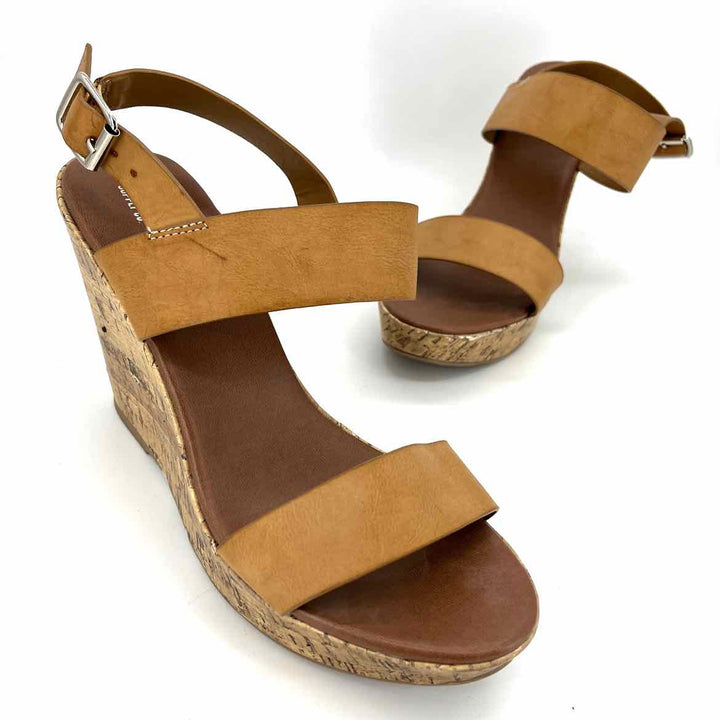Shoe Size 11 MOSSIMO Tan Sandals