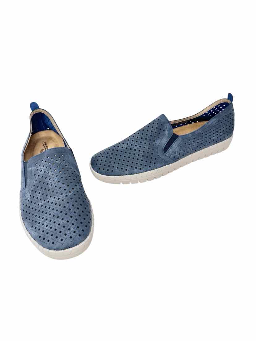 Shoe Size 10 Navy Flats