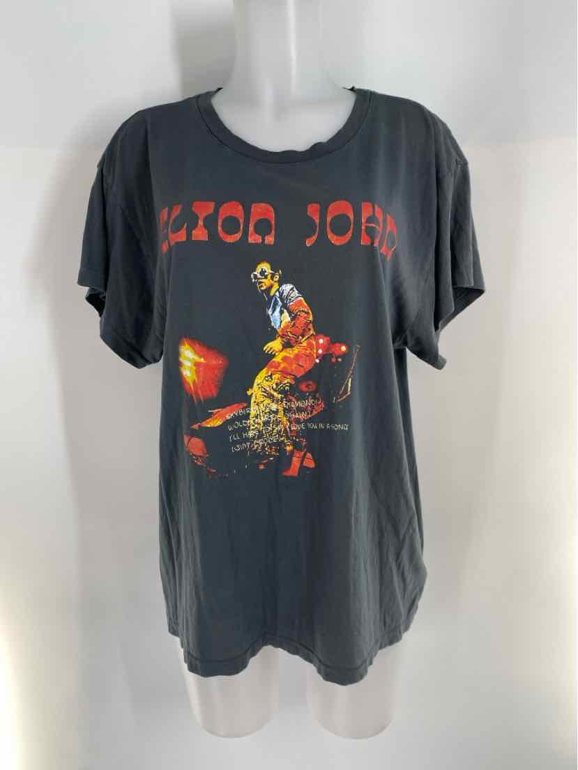 Size M Anthropologie Gray Shirt