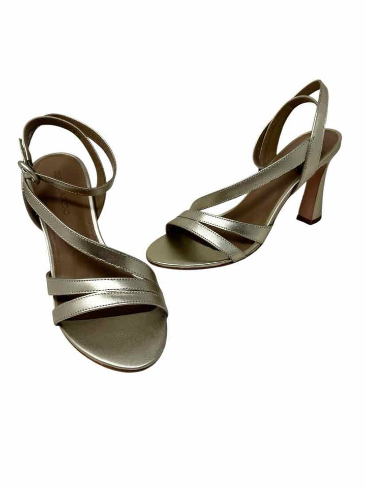 Shoe Size 7 Bernardo Gold Sandals