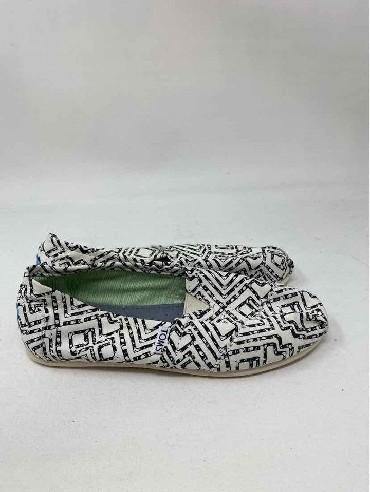 Shoe Size 6.5 Toms White Print Flats