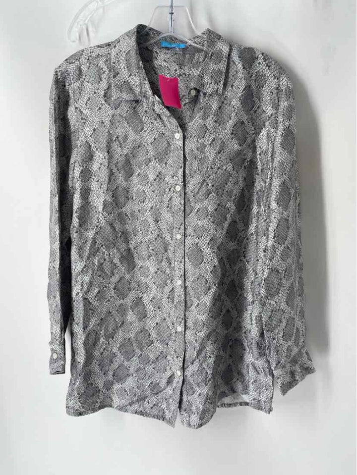Size L J MCLAUGHLIN Gray Shirt