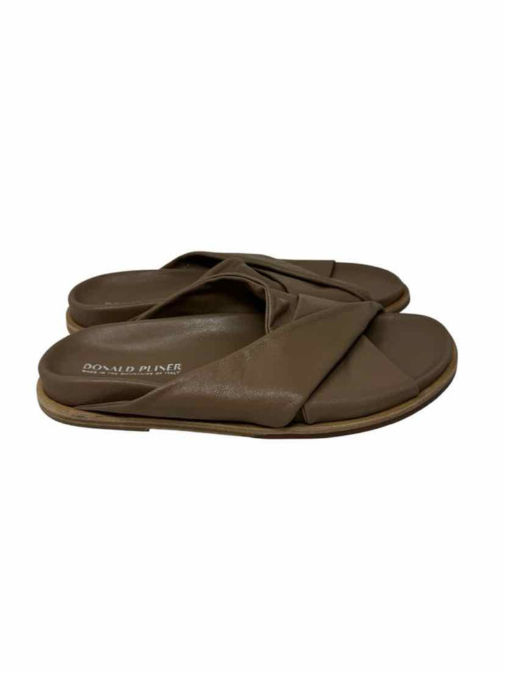 Shoe Size 10 DONALD PLINER Tan Leather Sandals
