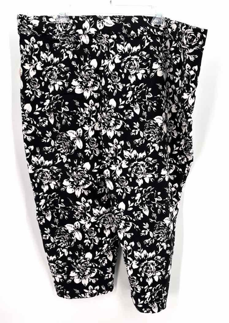 Size 24 AVENUE Black Pants