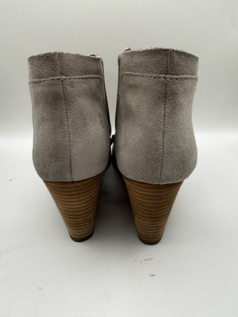 Shoe Size 7.5 LUCKY Tan Suede Boots