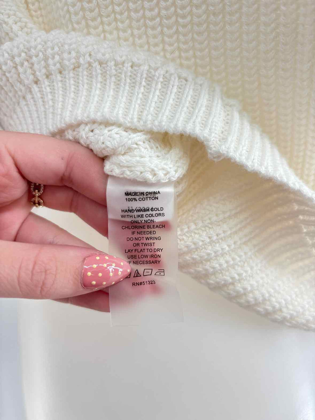 Size L Vince Camuto Cream Sweater