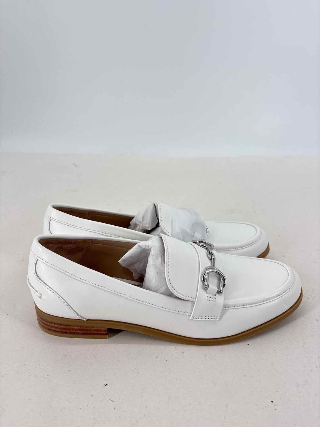 Shoe Size 9 Stuart Weitzman White Leather Loafers