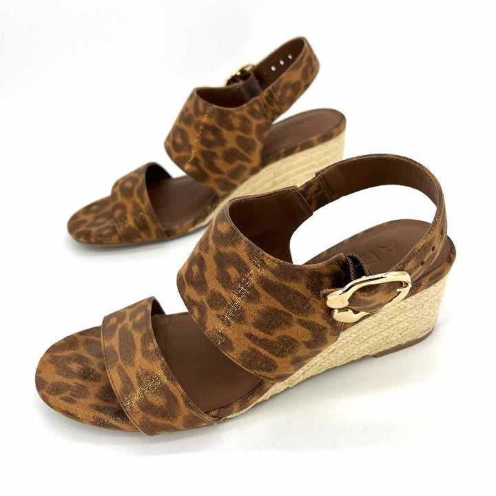 Shoe Size 6 AEROSOLES Bronze Sandals