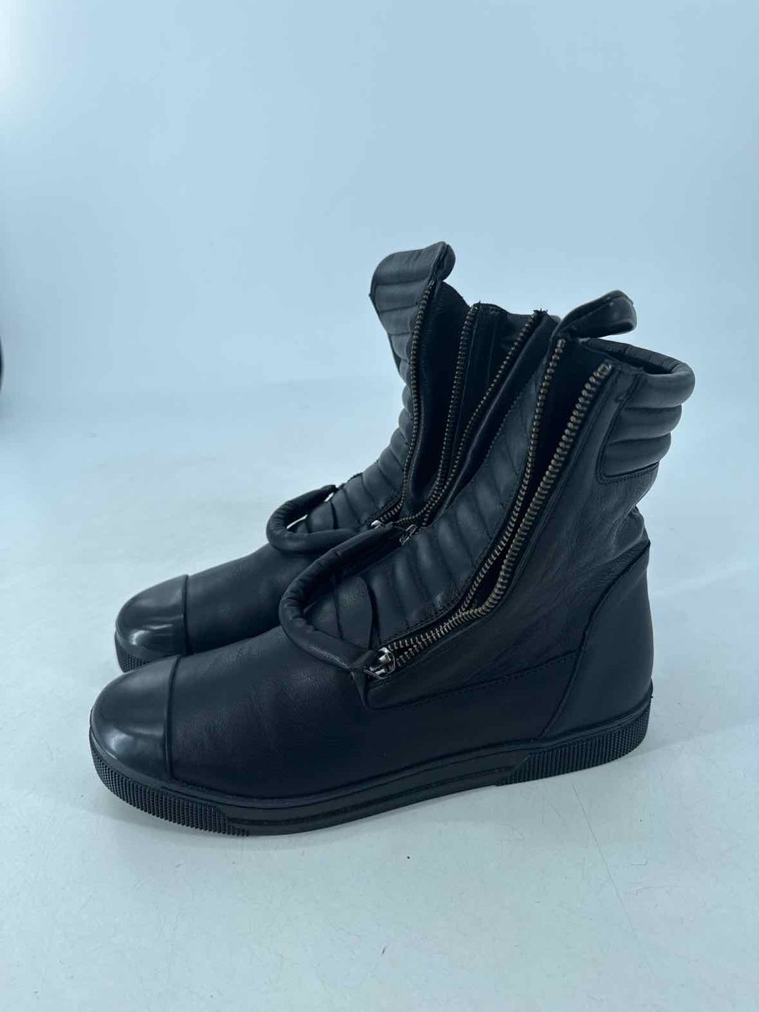 Shoe Size 11 Black Leather Boots