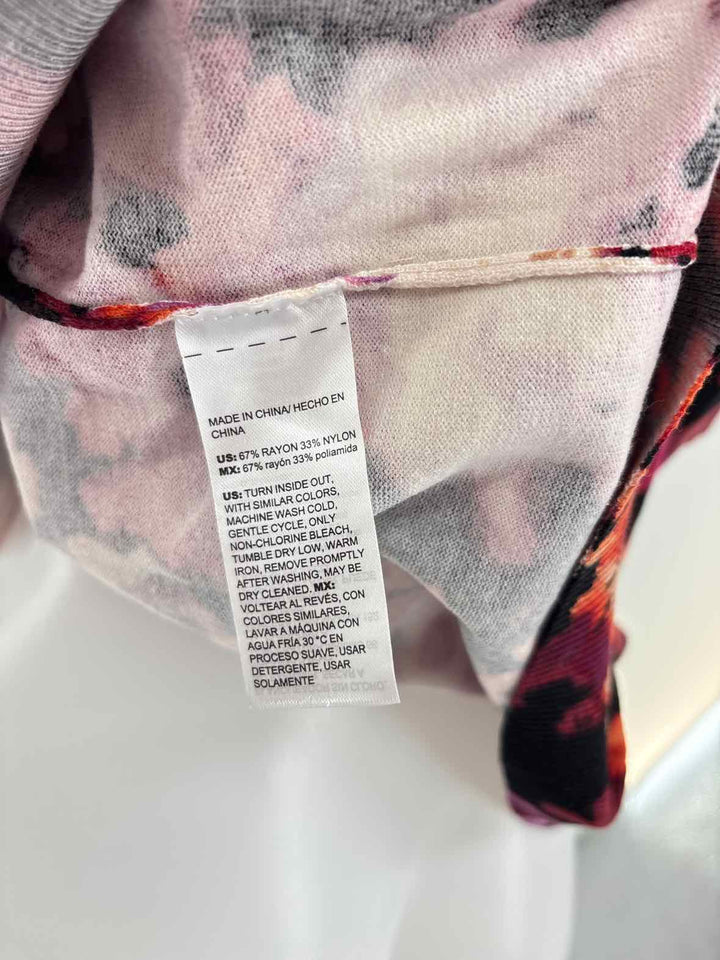 Size M Chico's Multi-Color Sweater