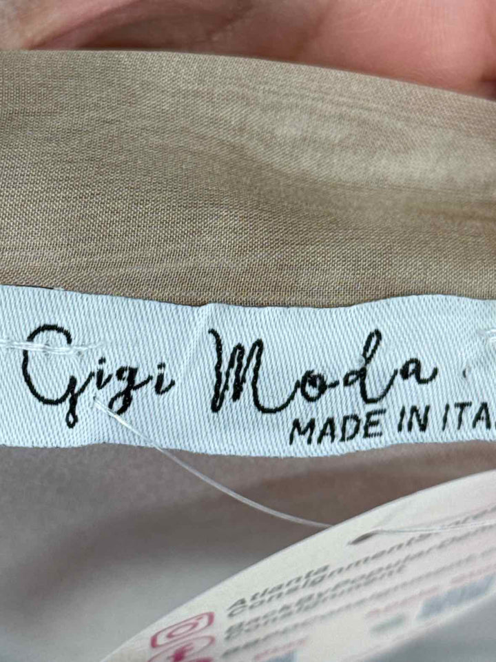 Size M Multi-Color Shirt