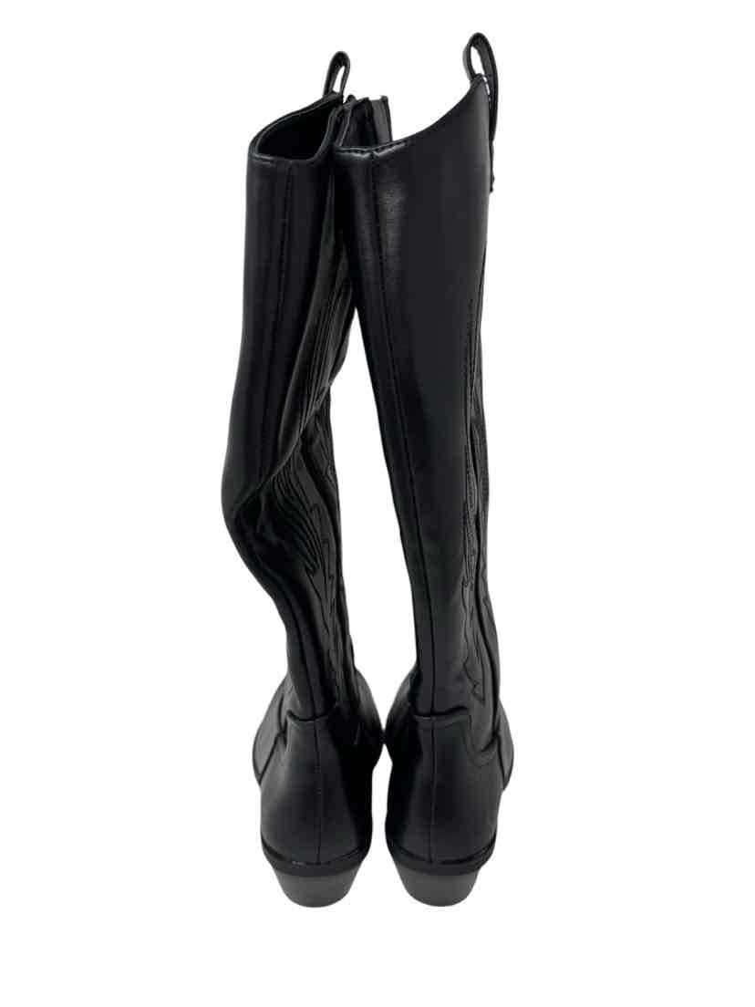 Shoe Size 6 Black Boots