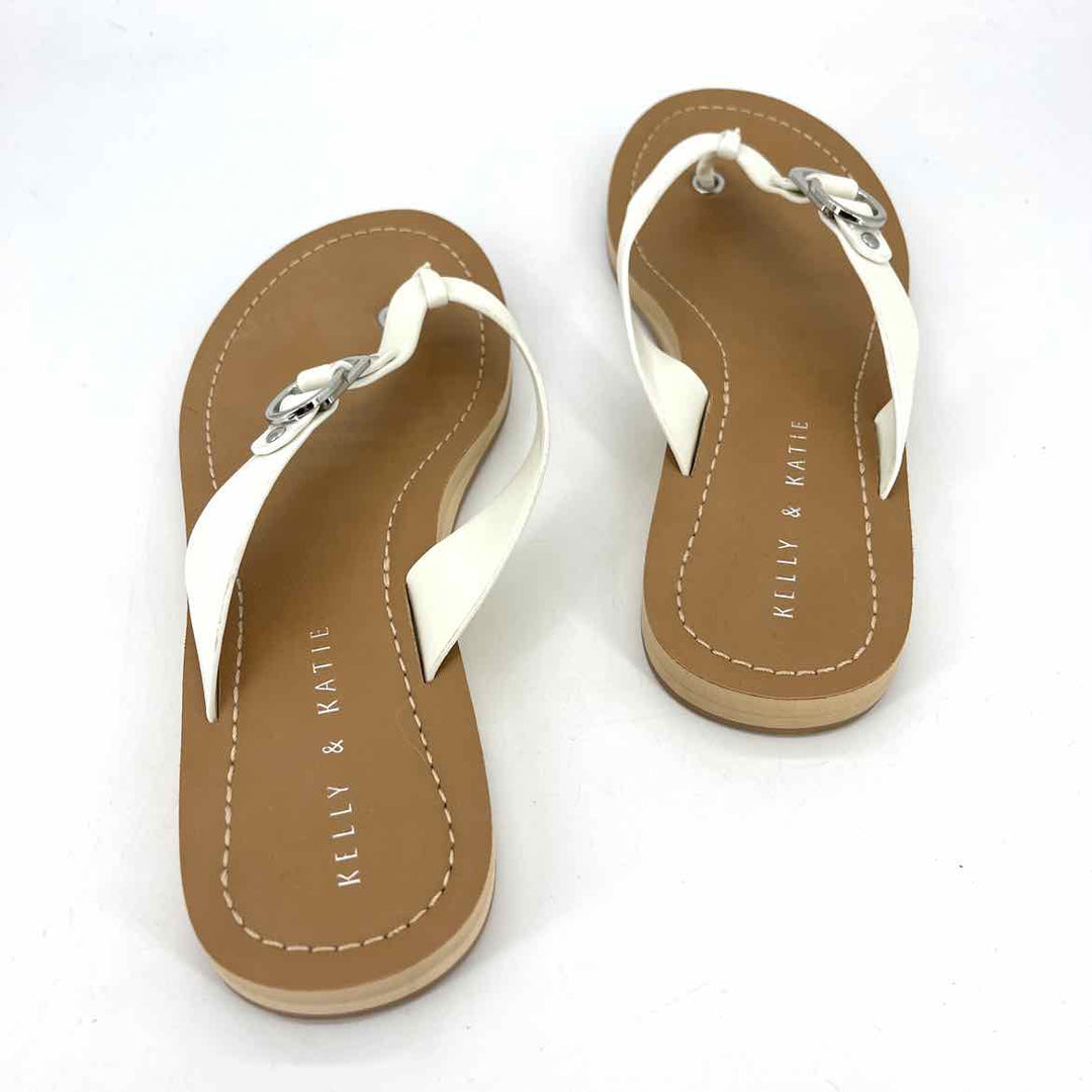 Shoe Size 8.5 KELLY & KATIE White Faux Leather Sandals