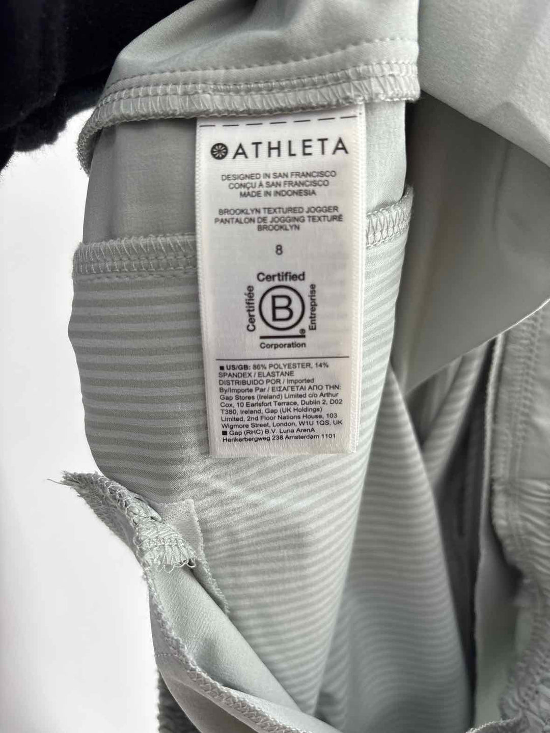 Size 8 Athleta Green Pants