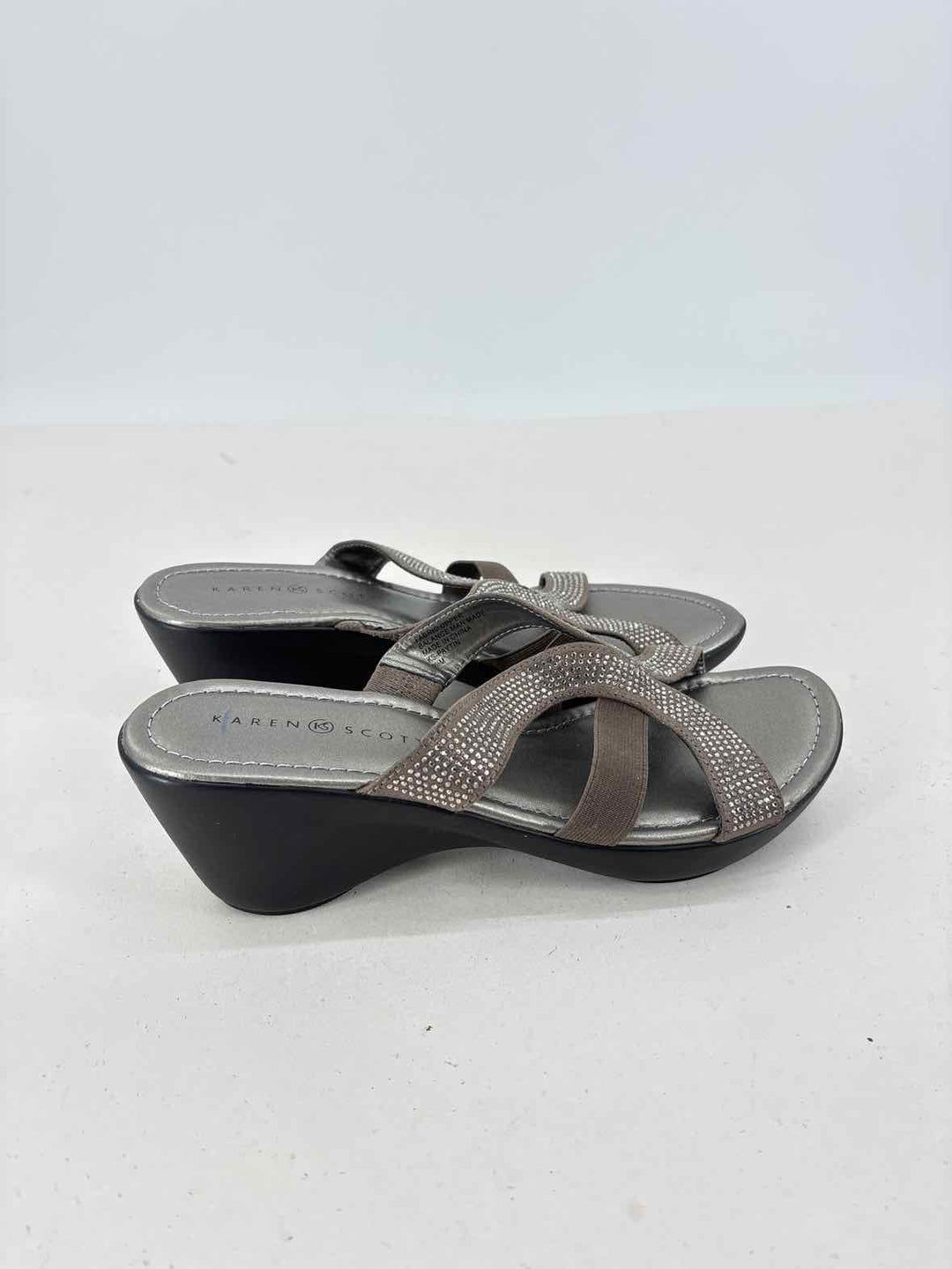 Shoe Size 9.5 Karen Scott Silver Sandals