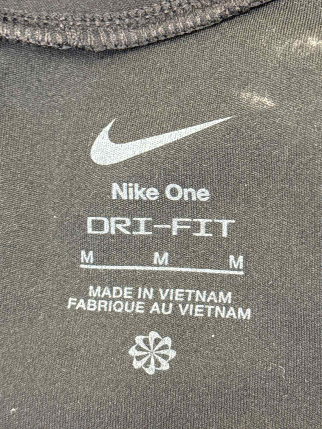 Size M Nike Black Shirt