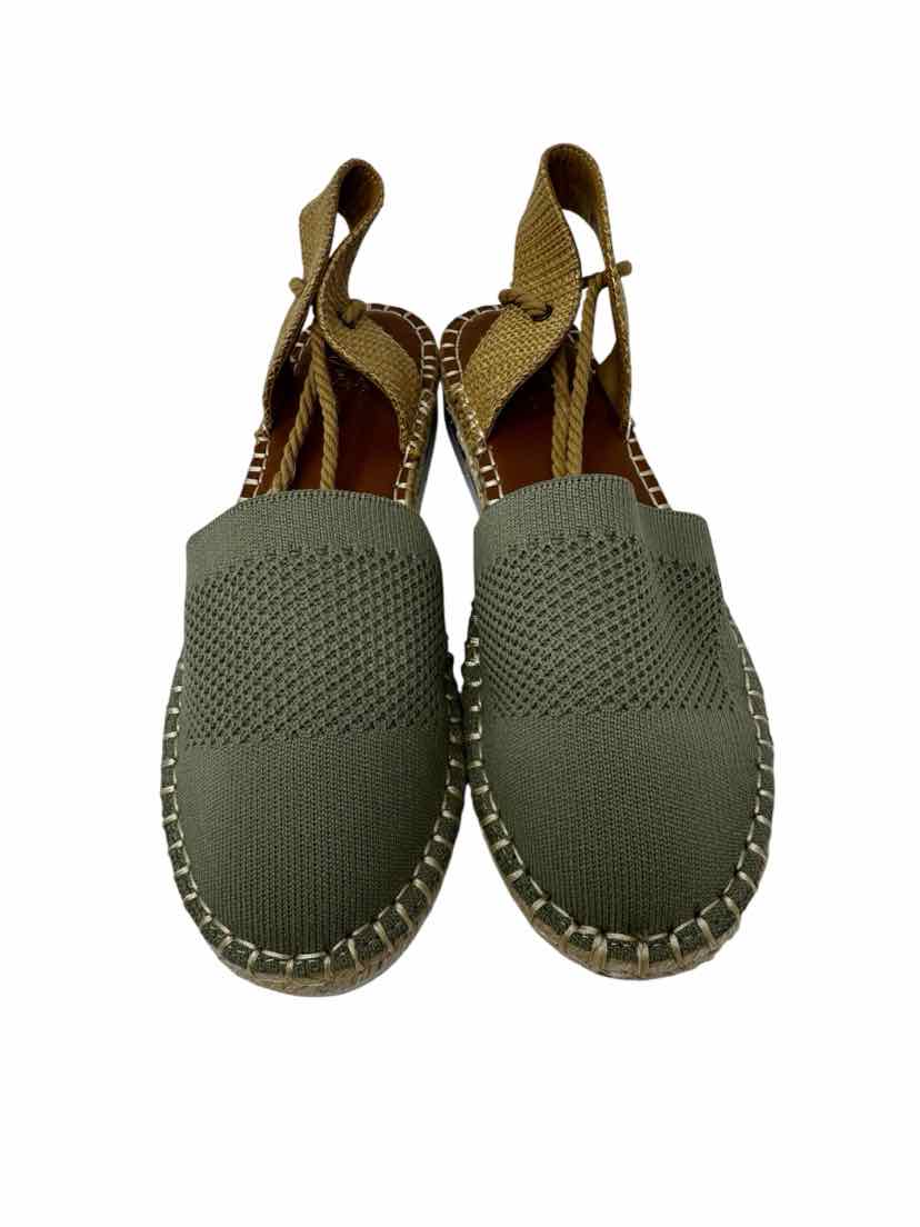 Shoe Size 7.5 CROWN VINTAGE Green Sandals