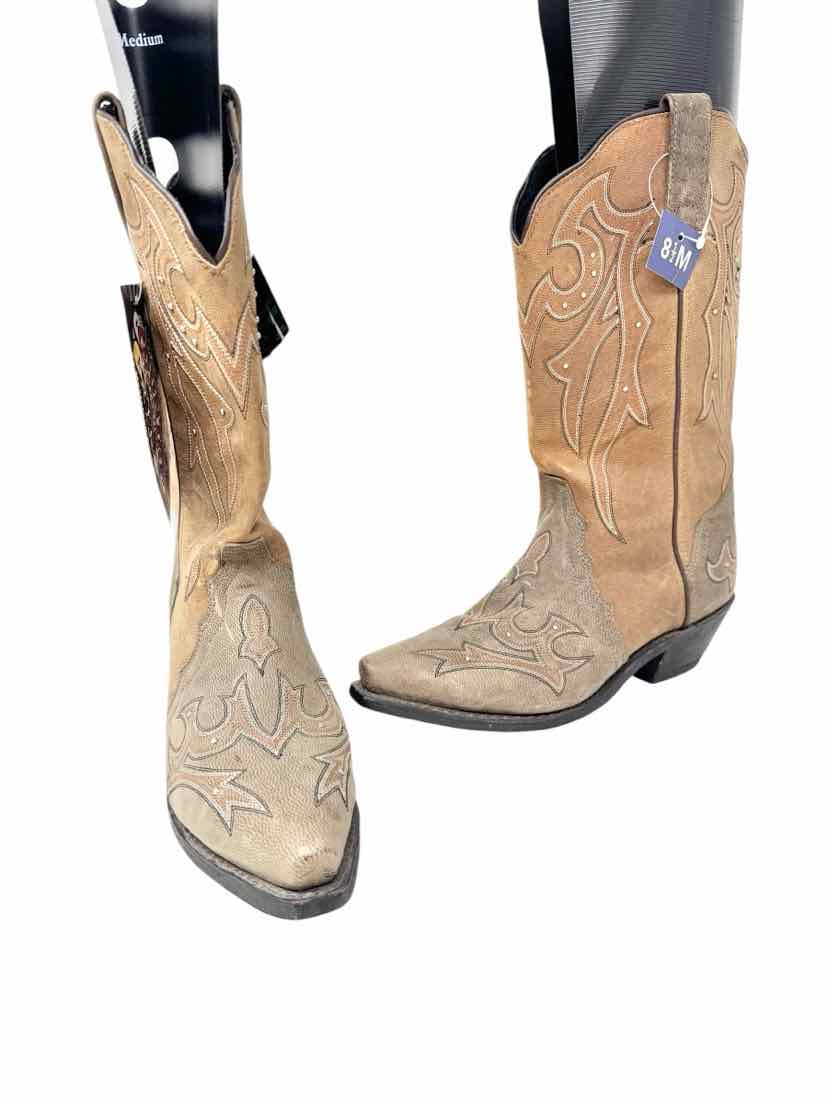 Shoe Size 8.5 Brown Boots