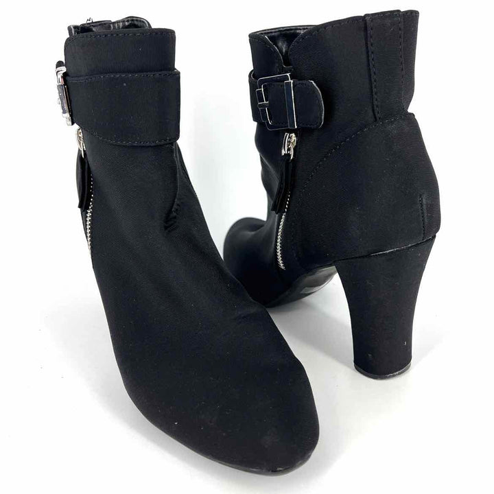 Shoe Size 9.5 UNISA Black Boots