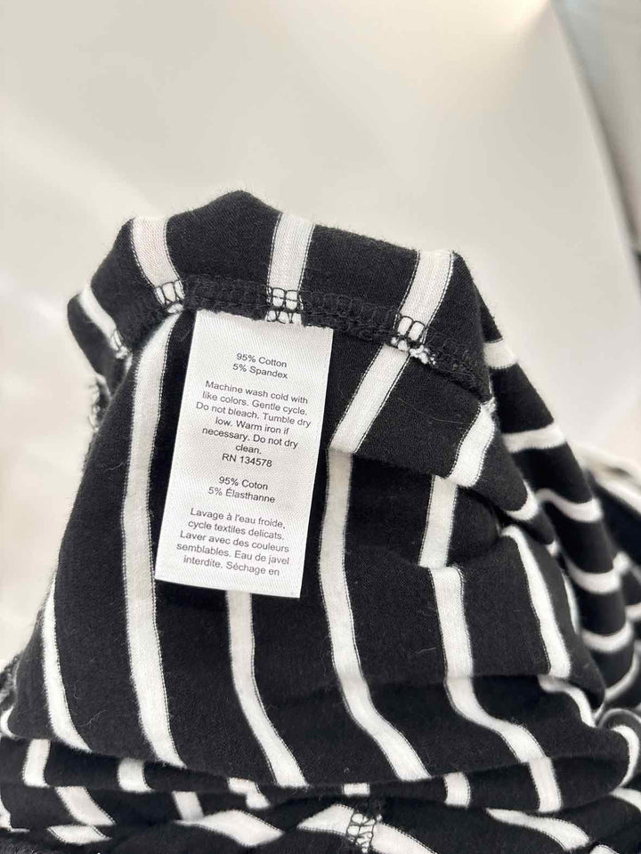 Size S Vineyard Vines Black/White Romper