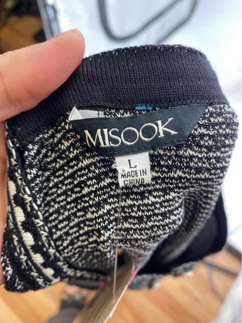 Size L MISOOK Black Print Dress