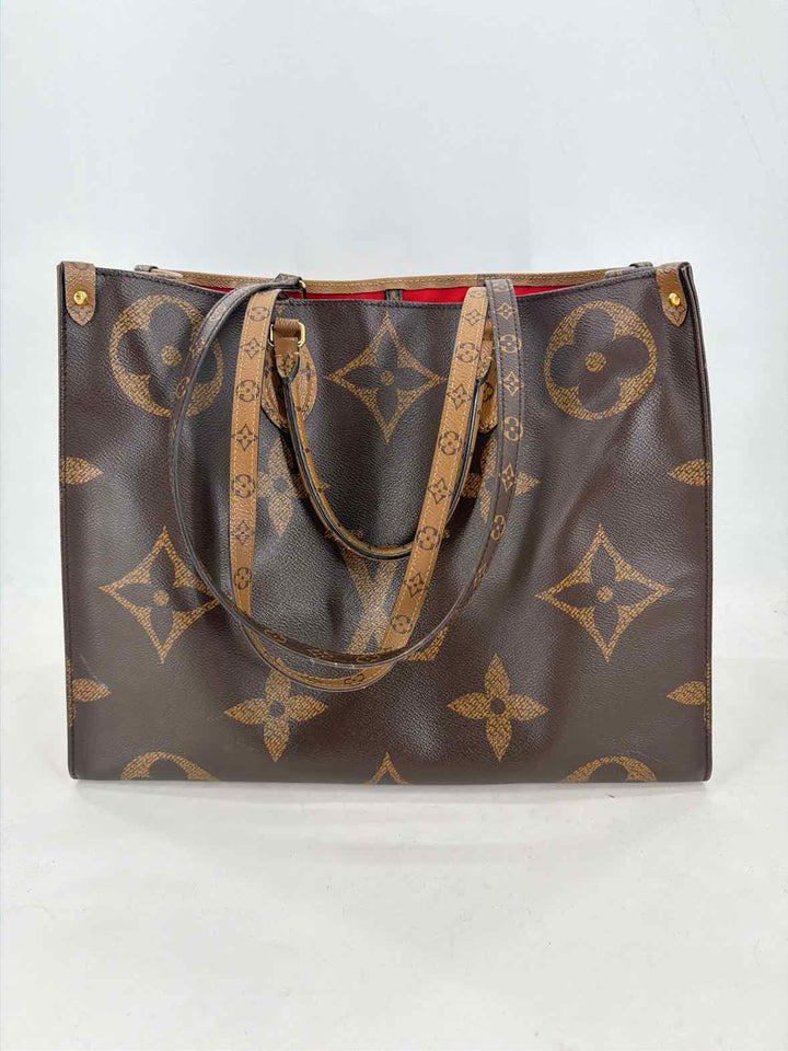 Louis Vuitton Luxury - Purse