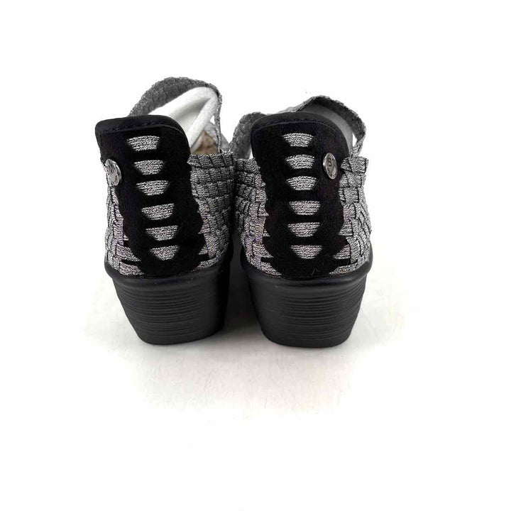 Shoe Size 40 Bernie Mev Silver Pumps