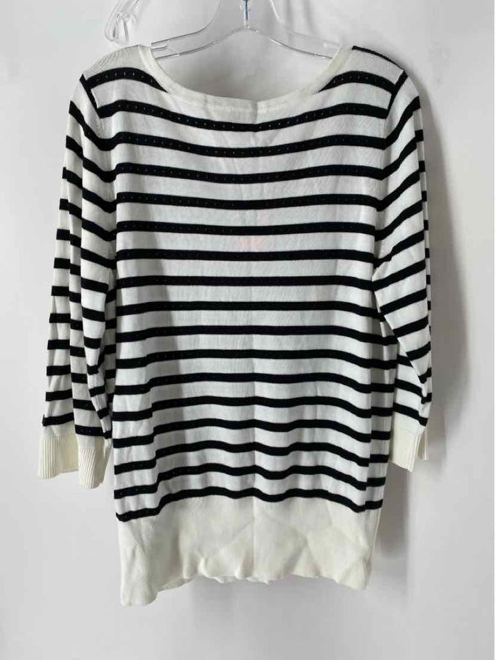 Size XL White House Black Market White Sweater