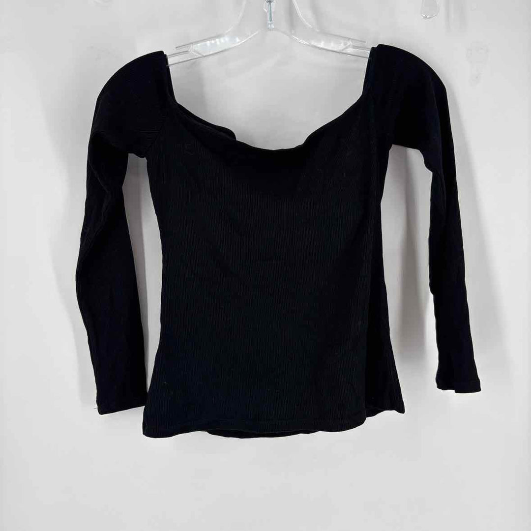 Size XS HALARA Black Shirt
