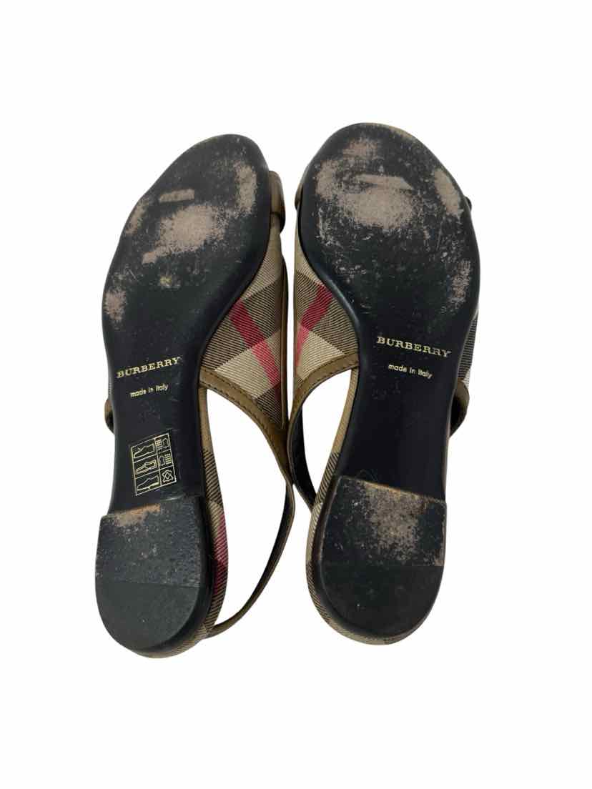 Shoe Size 37.5 Burberry Tan Canvas Luxury - Flats