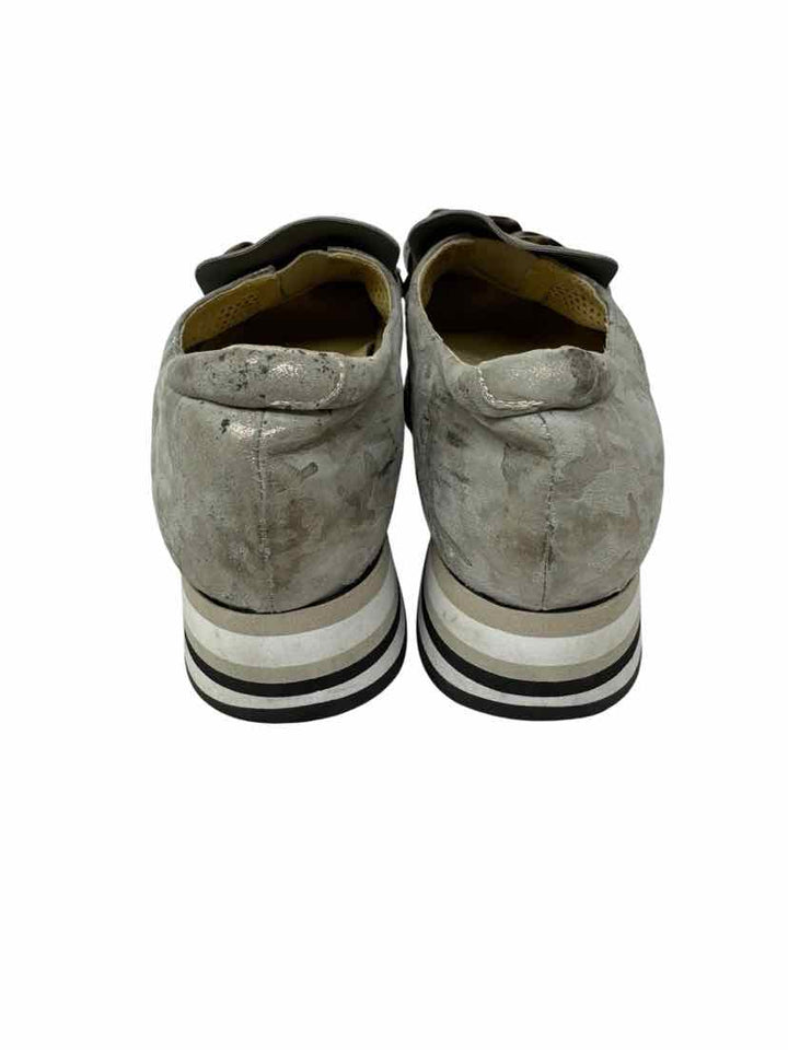 Shoe Size 37 SOFT WAVES Beige Print Sneakers