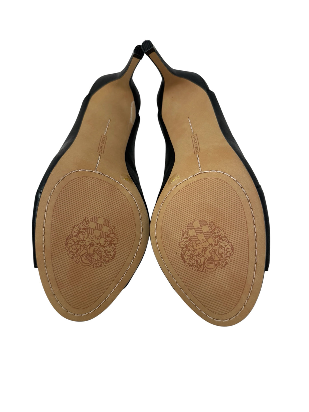 Shoe Size 9.5 Vince Camuto Black Leather Pumps