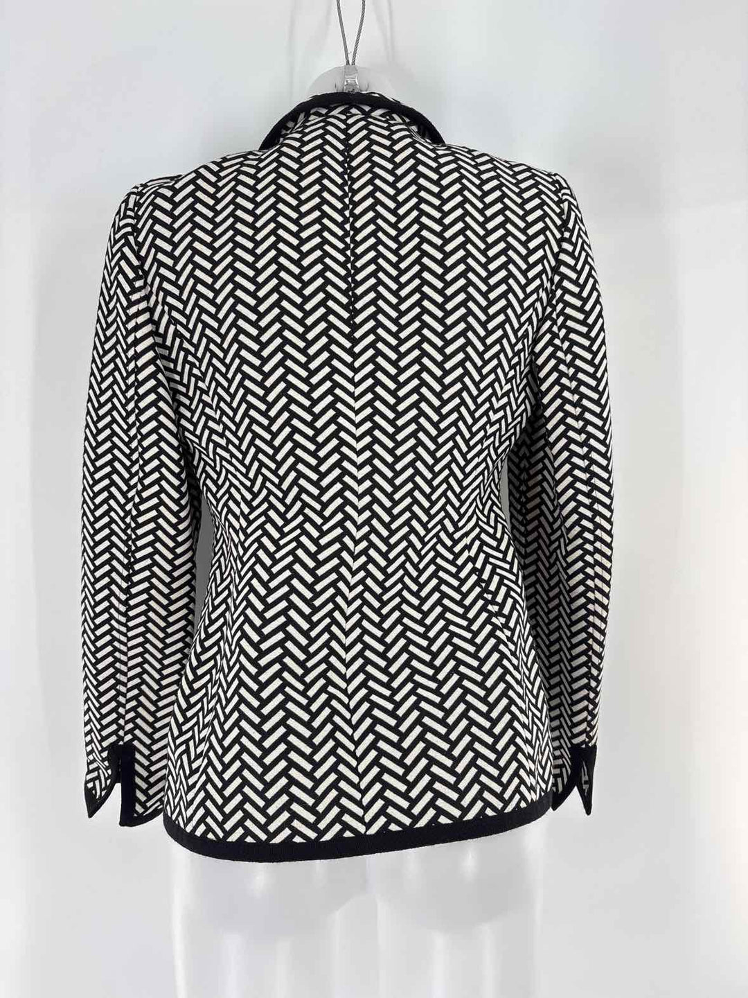 Size 2 NINA LEONARD Ivory Blazer