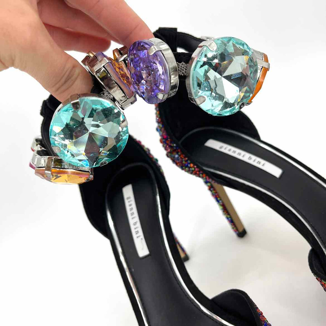Shoe Size 9 Gianni Bini Multi-Color Pumps