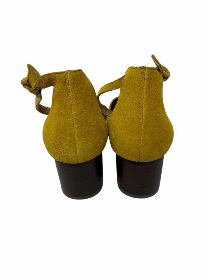 Shoe Size 9.5 CROWN VINTAGE Mustard Suede Pumps