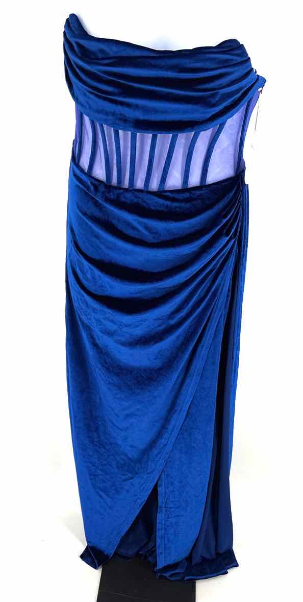 Size L Blue Velour PROM