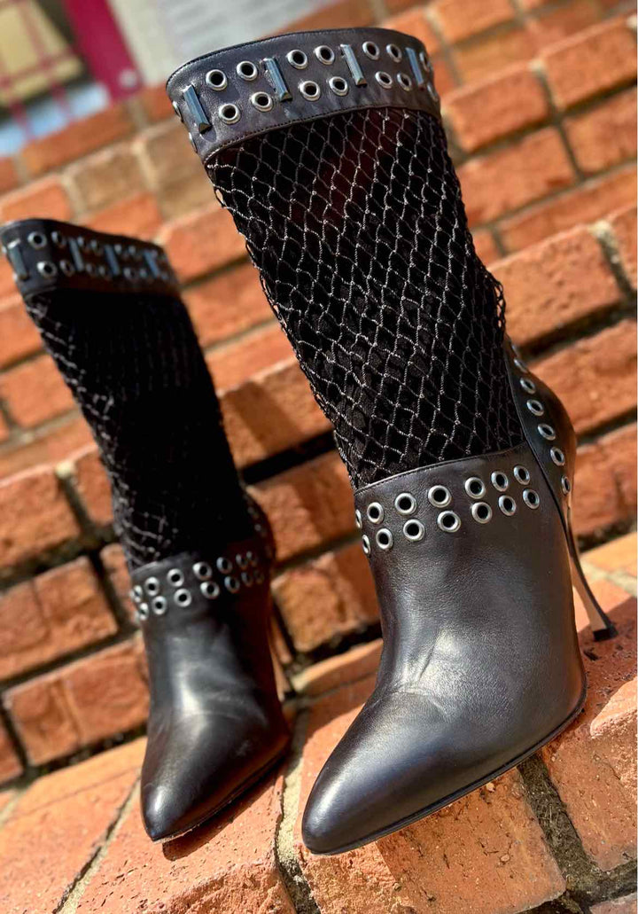 Shoe Size 38.5 BRIAN ATTWOOD Black Leather Boots