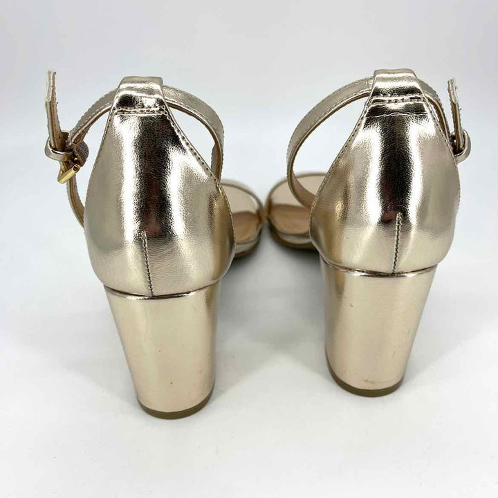 Shoe Size 9 REPORT Gold Sandals