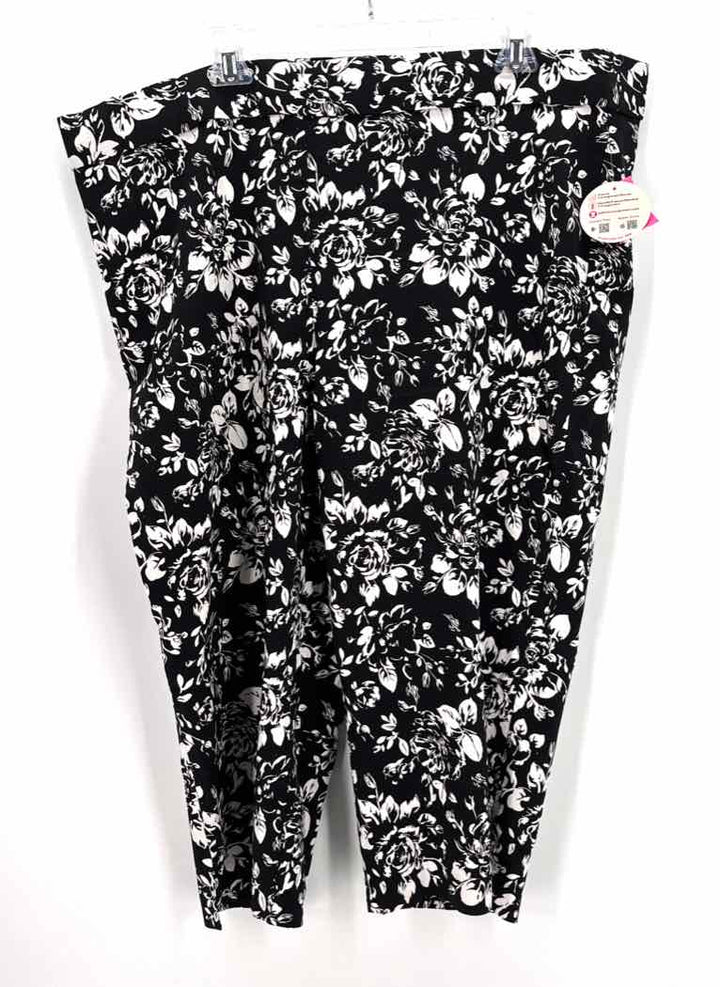 Size 24 AVENUE Black Pants