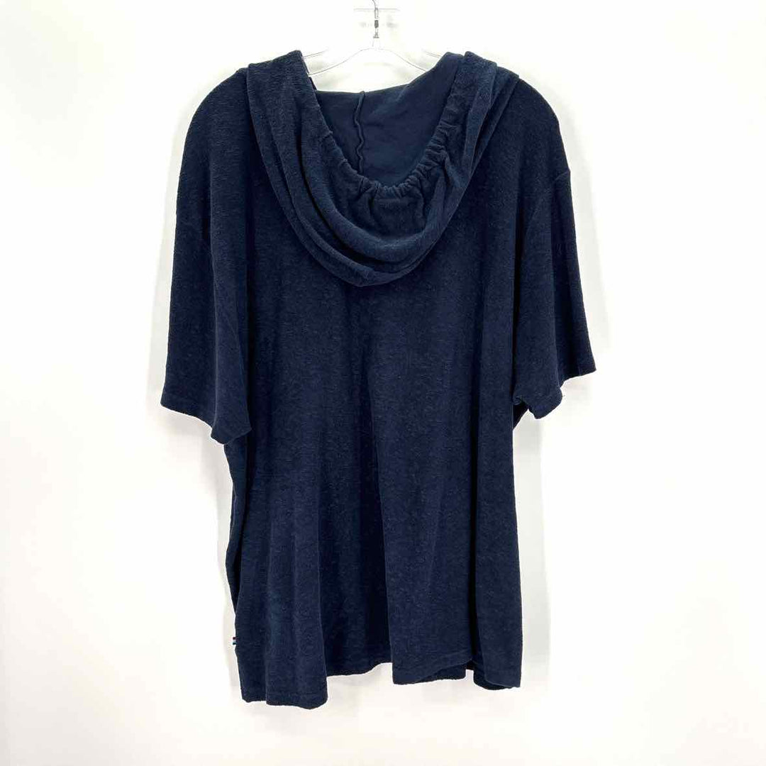 Size XL Navy Shirt