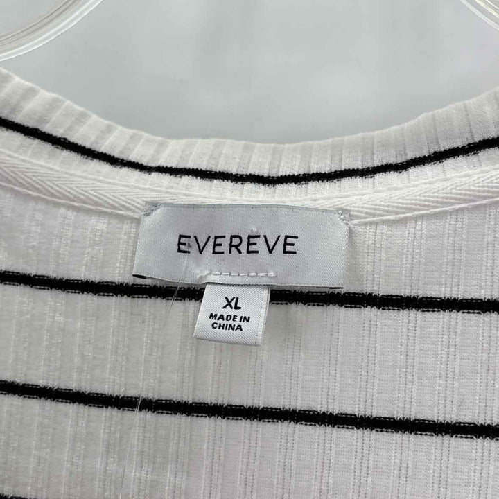 Size XL EVEREVE White Knit Shirt