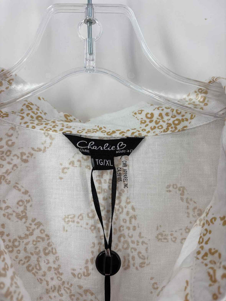 Size XL White Print Shirt
