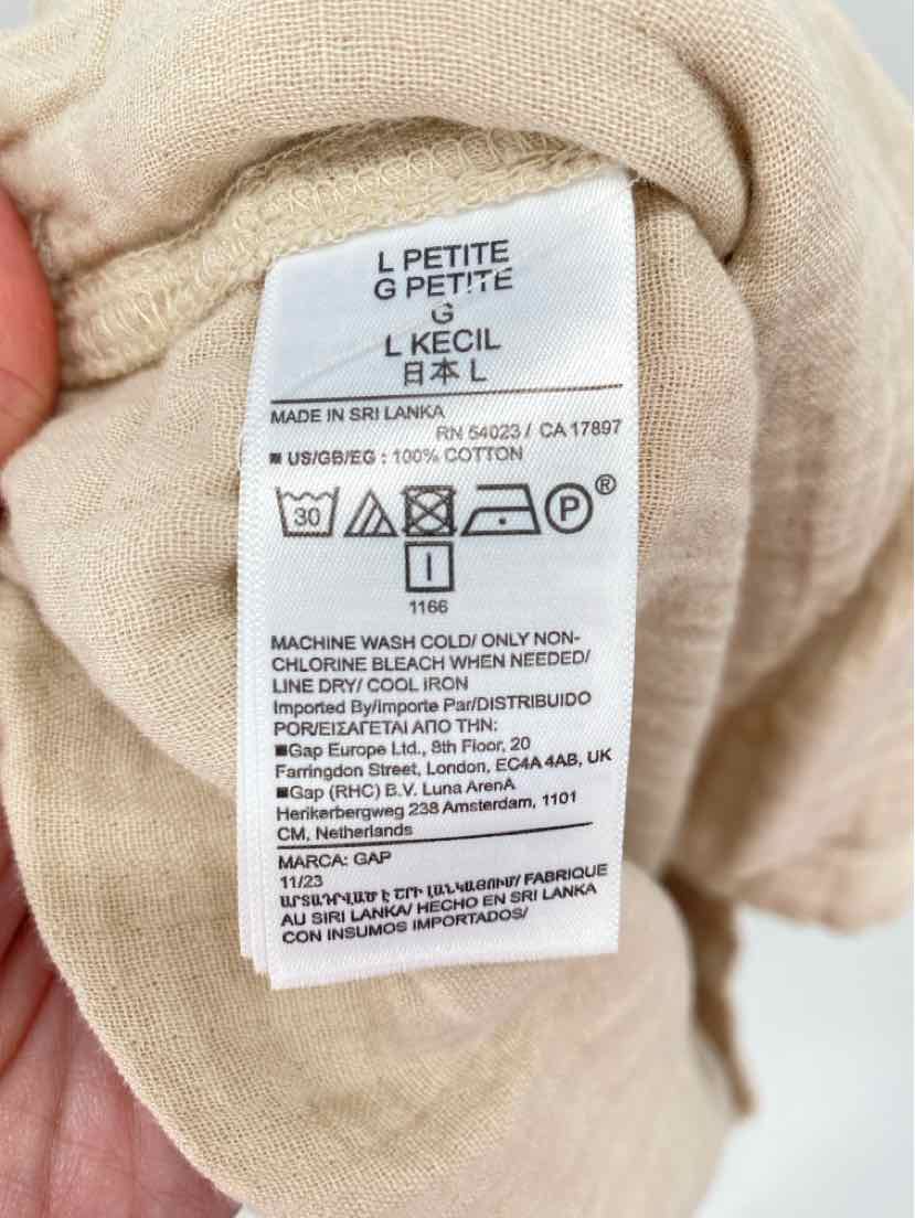 Size L GAP Tan Shorts