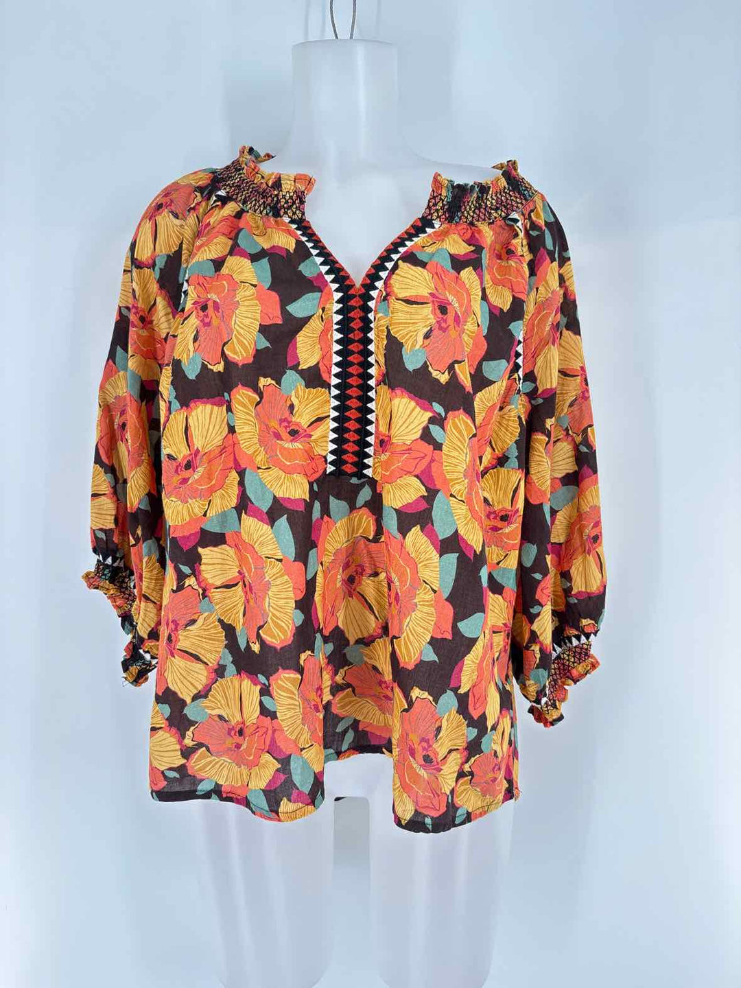 Size M sundance ORANGE PRINT Shirt