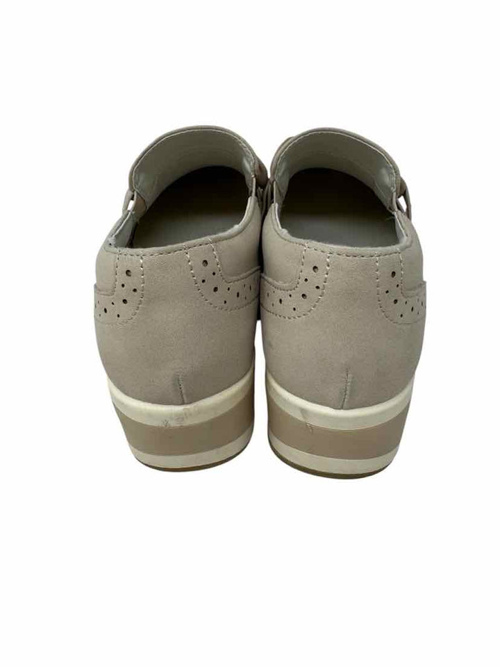 Shoe Size 8.5 Dolce Vita Tan Loafers