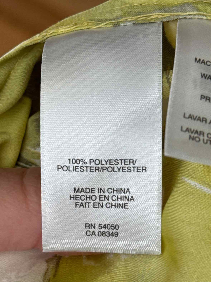 Size 1X Anne Klein Yellow Print Shirt