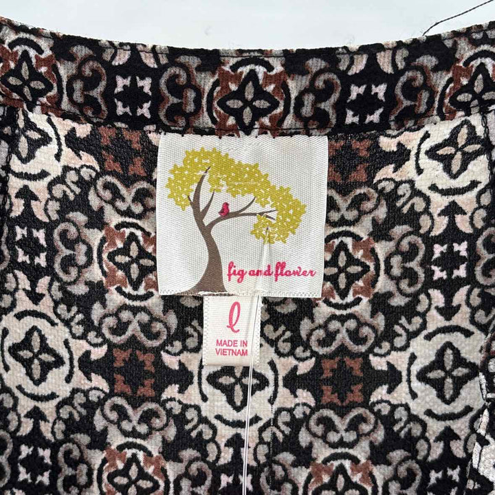 Size L FIG AND FLOWER Black Print Shirt
