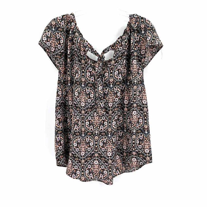 Size 0X LAURA ASHLEY Multi-Color Shirt